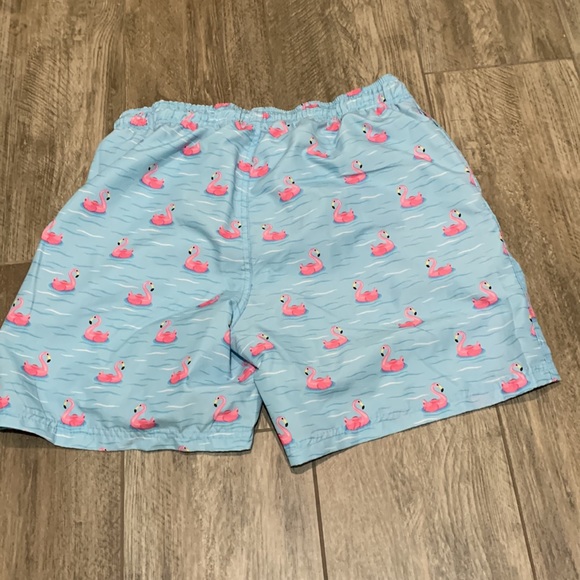 Broken Threads swim trunks - Picture 2 of 3